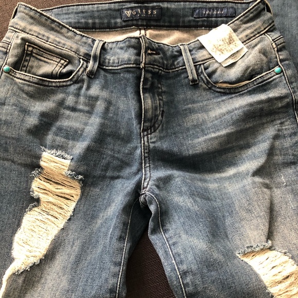 Women’s Guess denim jeans - Picture 2 of 5